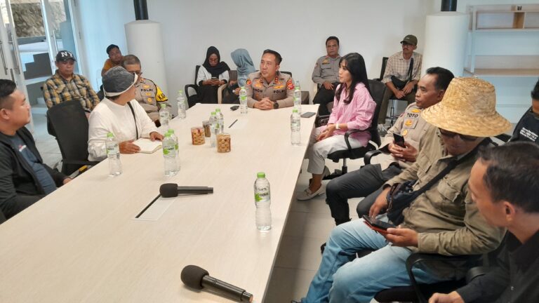 Kamis Sibuk di Kampung Ilmu: Kunjungan Polres, Gerakan Menabung, hingga Penguatan Program Pangan