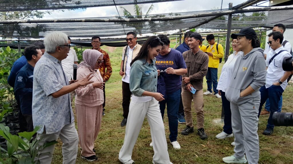 kunjungn ke sentra pembibitan.jpg