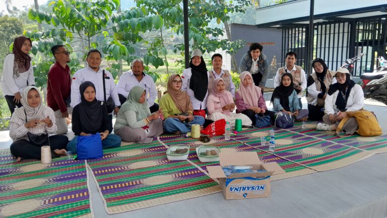 Rumah Sahabat Ibu dan Anak di Kampung Ilmu